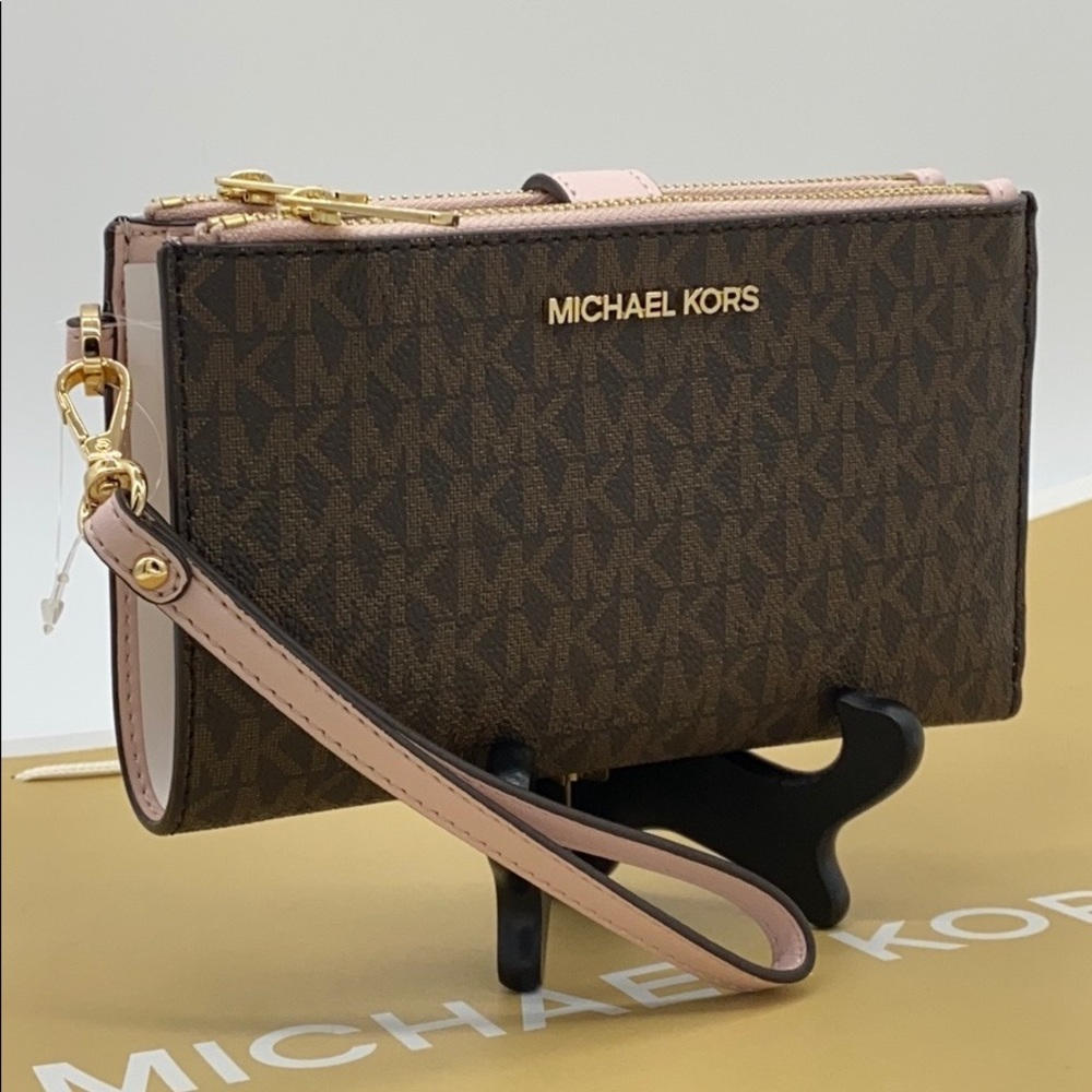 MICHAEL KORS LARGE DOUBLE ZIP WRISTLET POWDER BLUSH MULTI/ BROWN SIGNATU…